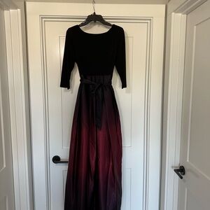 SLNY Black and Burgundy Long Sleeve Dress